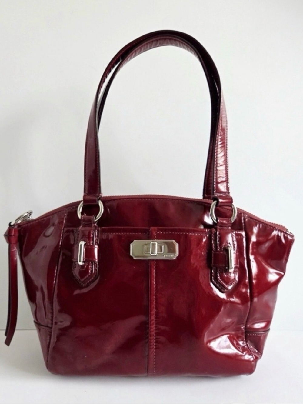 Coach Chelsea Burgundy Patent Leather Satchel Turnlock & Zipper Closure PRISTINE